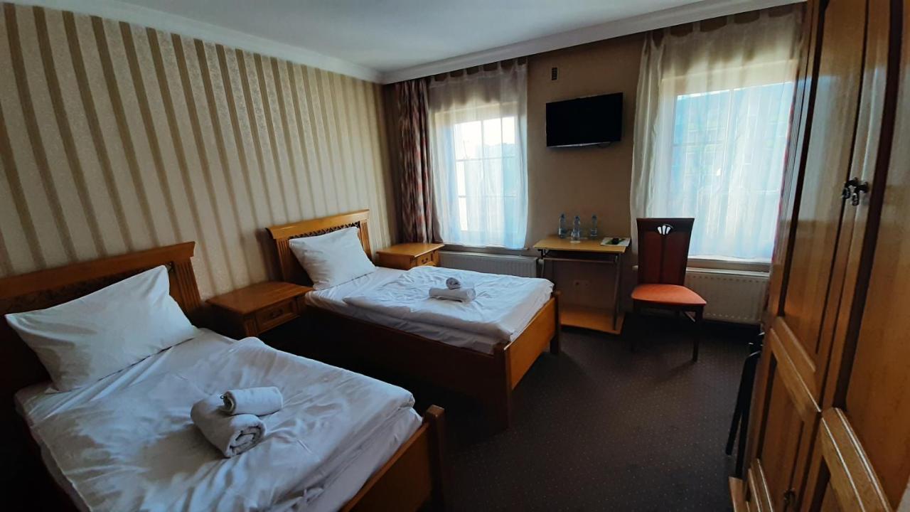 Hotel Janków Żary Exterior foto